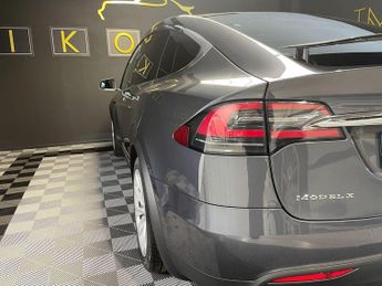 TESLA MODEL X 75D (Dual Motor)
