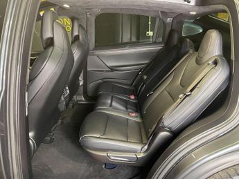 TESLA MODEL X 75D (Dual Motor)