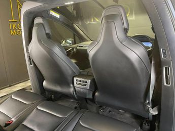TESLA MODEL X 75D (Dual Motor)