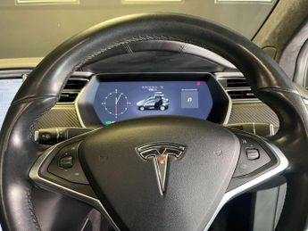 TESLA MODEL X 75D (Dual Motor)