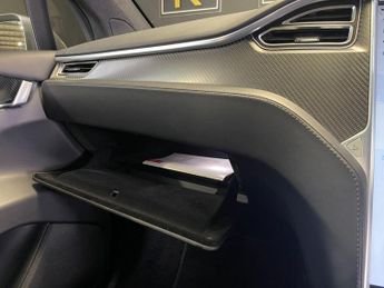 TESLA MODEL X 75D (Dual Motor)