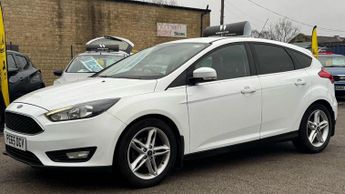 Ford Focus 1.0 T EcoBoost Zetec White 5dr SATNAV+LOWTAX