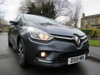 Renault Clio 0.9 TCe Play Euro 6 (s/s) 5dr