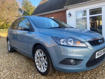 Ford Focus 1.6 Zetec 5dr