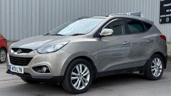 Hyundai IX35 2.0 CRDi Premium Diesel Silver 4WD 5dr PANROOF+CRUISE+BLUETOOTH