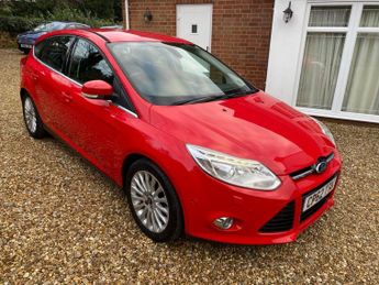 Ford Focus 1.0T EcoBoost Titanium X Euro 5 (s/s) 5dr