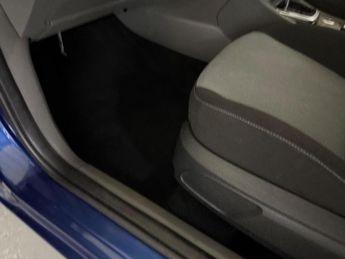 FORD FOCUS 1.6 Zetec 5dr