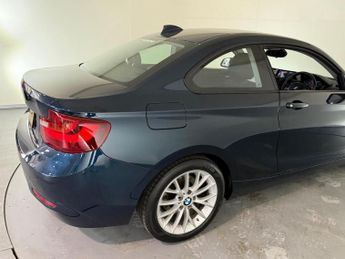 BMW 2 SERIES 2.0 220i SE Auto Euro 6 (s/s) 2dr