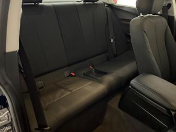 BMW 2 SERIES 2.0 220i SE Auto Euro 6 (s/s) 2dr