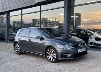 Volkswagen Golf 1.5 TSI EVO R-Line