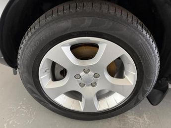 LAND ROVER DISCOVERY SPORT 2.0 TD4 SE Tech 4WD Euro 6 (s/s) 5dr (5 Seat)