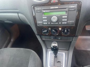 FORD FOCUS 1.6 Ghia