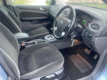 FORD FOCUS 1.6 Ghia