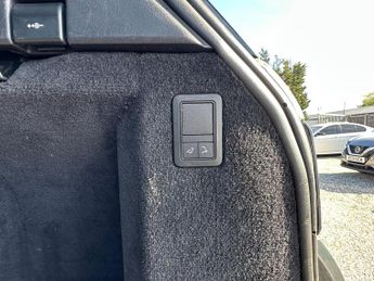 LAND ROVER RANGE ROVER SPORT 3.0 SD V6 HSE