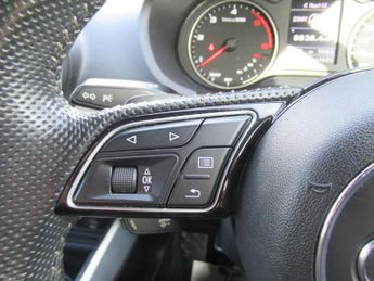 AUDI Q2 1.6 TDI 30 S line S Tronic Euro 6 (s/s) 5dr