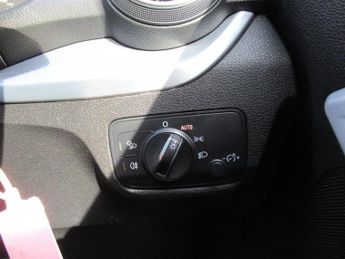 AUDI Q2 1.6 TDI 30 S line S Tronic Euro 6 (s/s) 5dr