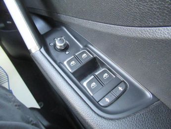 AUDI Q2 1.6 TDI 30 S line S Tronic Euro 6 (s/s) 5dr