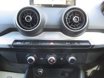 AUDI Q2 1.6 TDI 30 S line S Tronic Euro 6 (s/s) 5dr