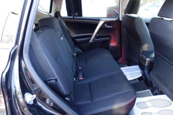 TOYOTA RAV4 2.5 VVT-h Business Edition Plus