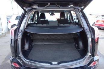 TOYOTA RAV4 2.5 VVT-h Business Edition Plus