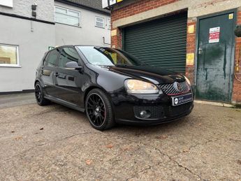 Volkswagen Golf GTi 2.0 TFSI GTI