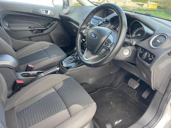 FORD FIESTA 1.6 Titanium