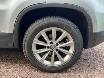 VOLKSWAGEN TIGUAN 2.0 TDI BlueMotion Tech SE