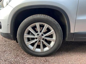 VOLKSWAGEN TIGUAN 2.0 TDI BlueMotion Tech SE