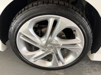 VAUXHALL CORSA 1.4i ecoFLEX SRi VX Line Euro 6 3dr