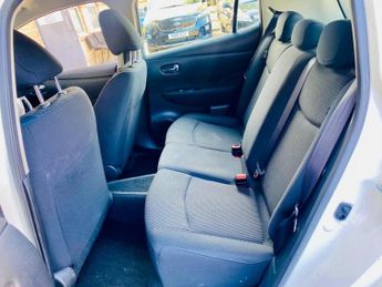 NISSAN LEAF 24kWh Visia Auto 5dr