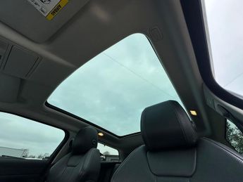 LAND ROVER RANGE ROVER EVOQUE 2.0 TD4 SE Tech