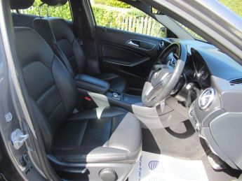 MERCEDES-BENZ A CLASS 1.6 A200 Sport Edition 7G-DCT Euro 6 (s/s) 5dr