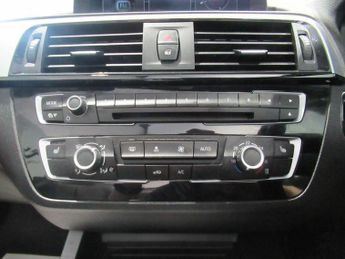 BMW 2 SERIES 2.0 225d M Sport Auto Euro 6 (s/s) 2dr