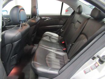 MERCEDES-BENZ E CLASS 5.4 E55 AMG 4dr