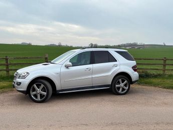 MERCEDES-BENZ M CLASS 3.0 ML320 CDI Edition 10