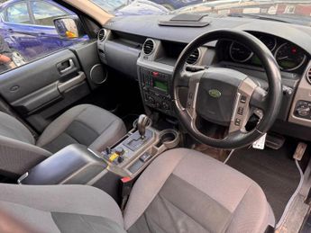 LAND ROVER DISCOVERY 3 2.7 TD V6 XS 5dr