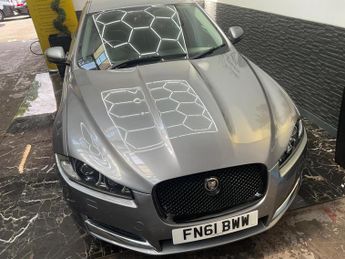 JAGUAR XF 2.2d Luxury Auto Euro 5 (s/s) 4dr