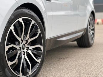 LAND ROVER RANGE ROVER SPORT 3.0 SD V6 HSE