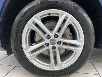 AUDI Q5 2.0 TDI 40 S line S Tronic quattro Euro 6 (s/s) 5dr