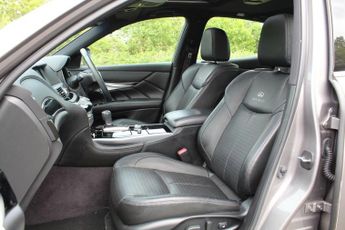 INFINITI Q70 3.5 h V6 GT Premium