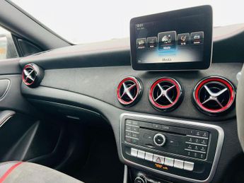 MERCEDES-BENZ CLA 2.0 CLA45 AMG Coupe SpdS DCT 4MATIC Euro 6 (s/s) 4dr