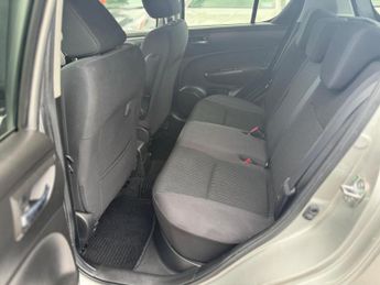 SUZUKI SWIFT 1.2 SZ4 Auto Euro 5 5dr
