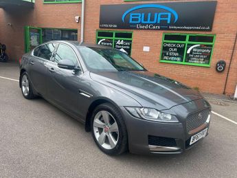 Jaguar XF 2.0 i Portfolio