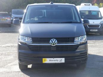 VOLKSWAGEN TRANSPORTER 2.0 TDI T32 Double Cab Startline DSG Auto with VW Towbar in Pure