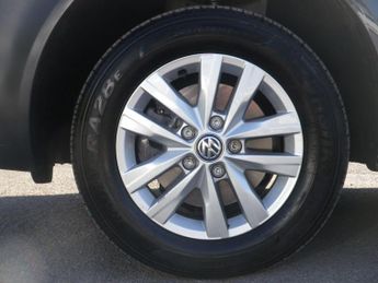 VOLKSWAGEN TRANSPORTER 2.0 TDI T32 Kombi Startline DSG Auto with VW Towbar in Pure Grey