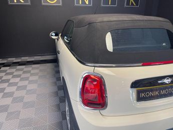 MINI CONVERTIBLE 1.5 Cooper Convertible