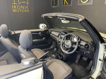 MINI CONVERTIBLE 1.5 Cooper Convertible