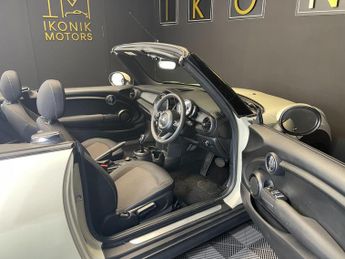 MINI CONVERTIBLE 1.5 Cooper Convertible