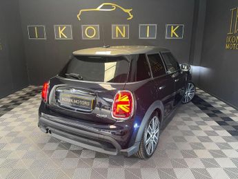 MINI HATCH 1.5 5-Door Hatch Cooper Exclusive