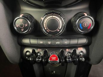 MINI HATCH 1.5 5-Door Hatch Cooper Exclusive